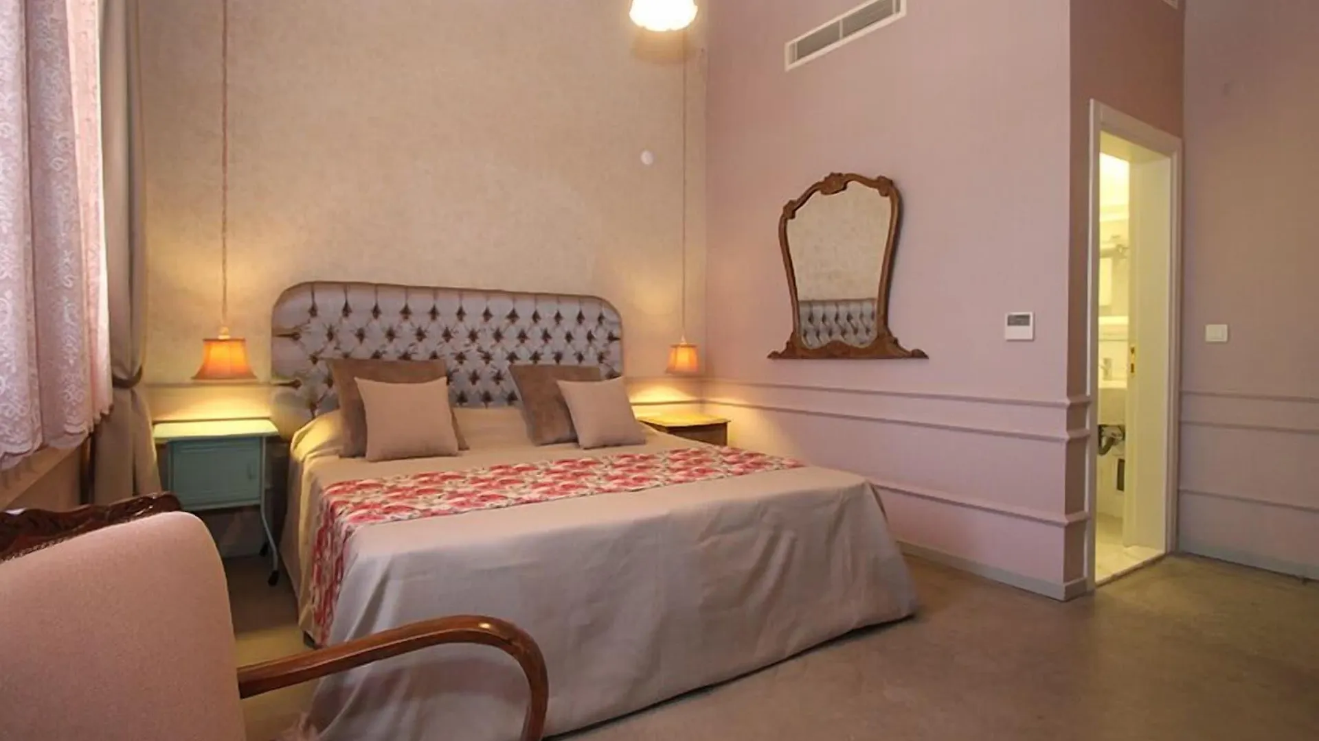 Alacati Kostem Hotel - Special Category 3*,